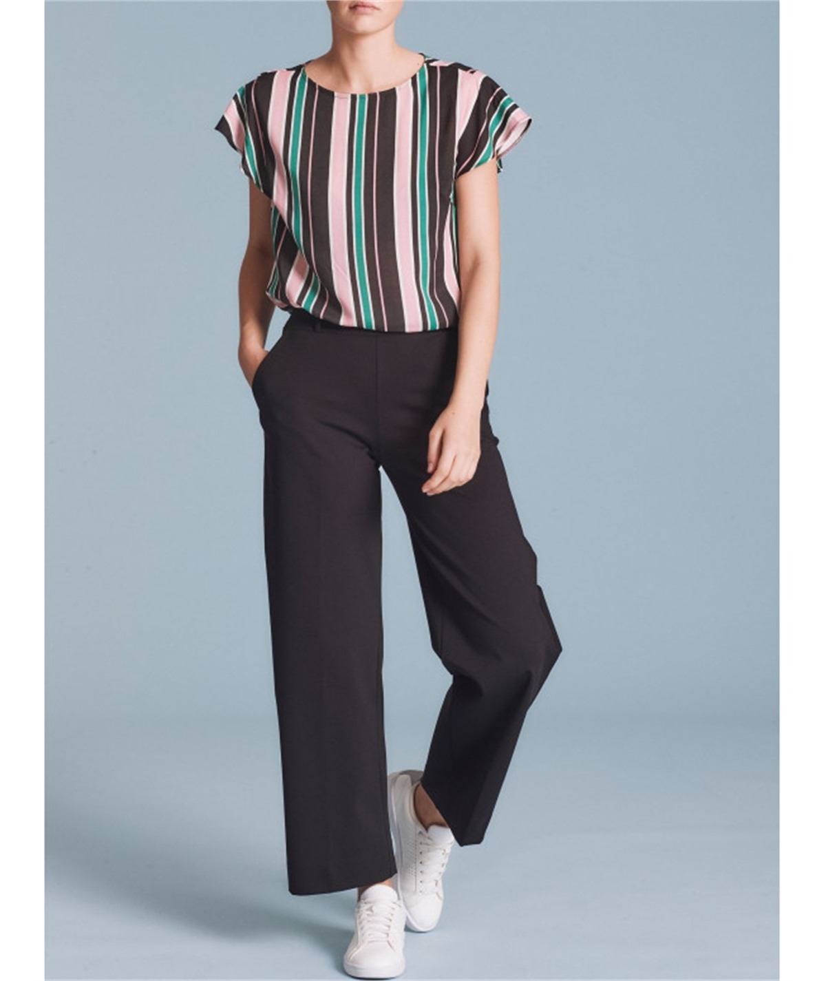 D293P4 - Pantalone Estivo Donna Ragno in Cotone con Tasche Compact Wide Leg. Colore: Nero 020