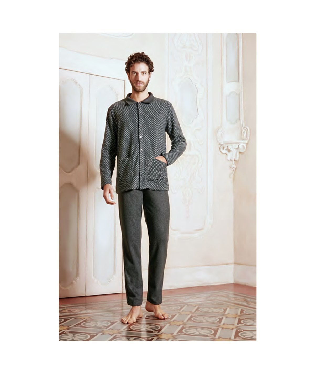 Pigiama uomo Q.bòcon colletto tutto aperto in tessuto Jacquard. (Punto Milano) Art. 4761 - GS