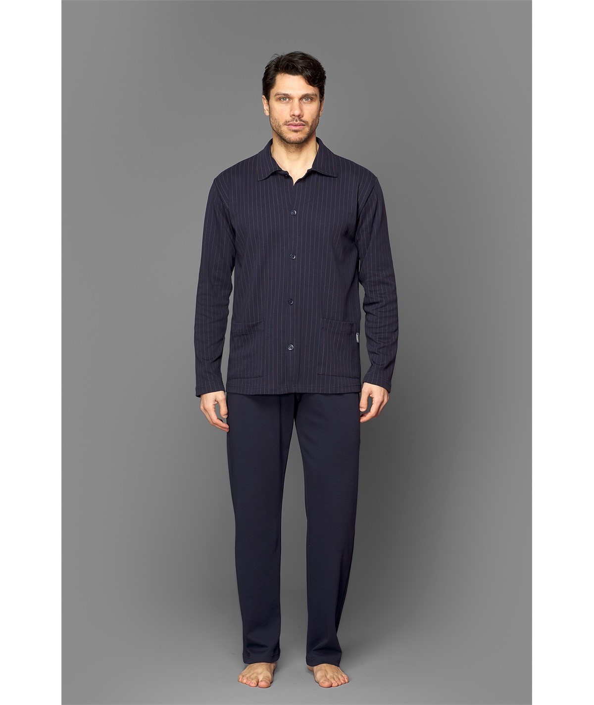 Pigiama uomo Jamas aperto, giacca gessata, pantalone tinta unita, in puro cotone invernale. Art. IJ 9064