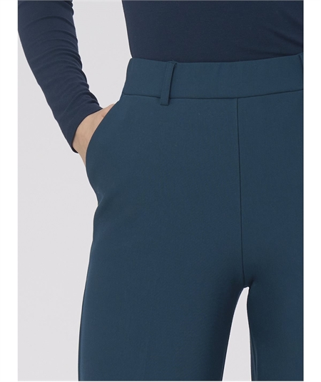 Ragno DB24P4 - Pantalone donna Cropped  con tasche in viscosa elasticizzata. Colore: Reflectig Pond 953