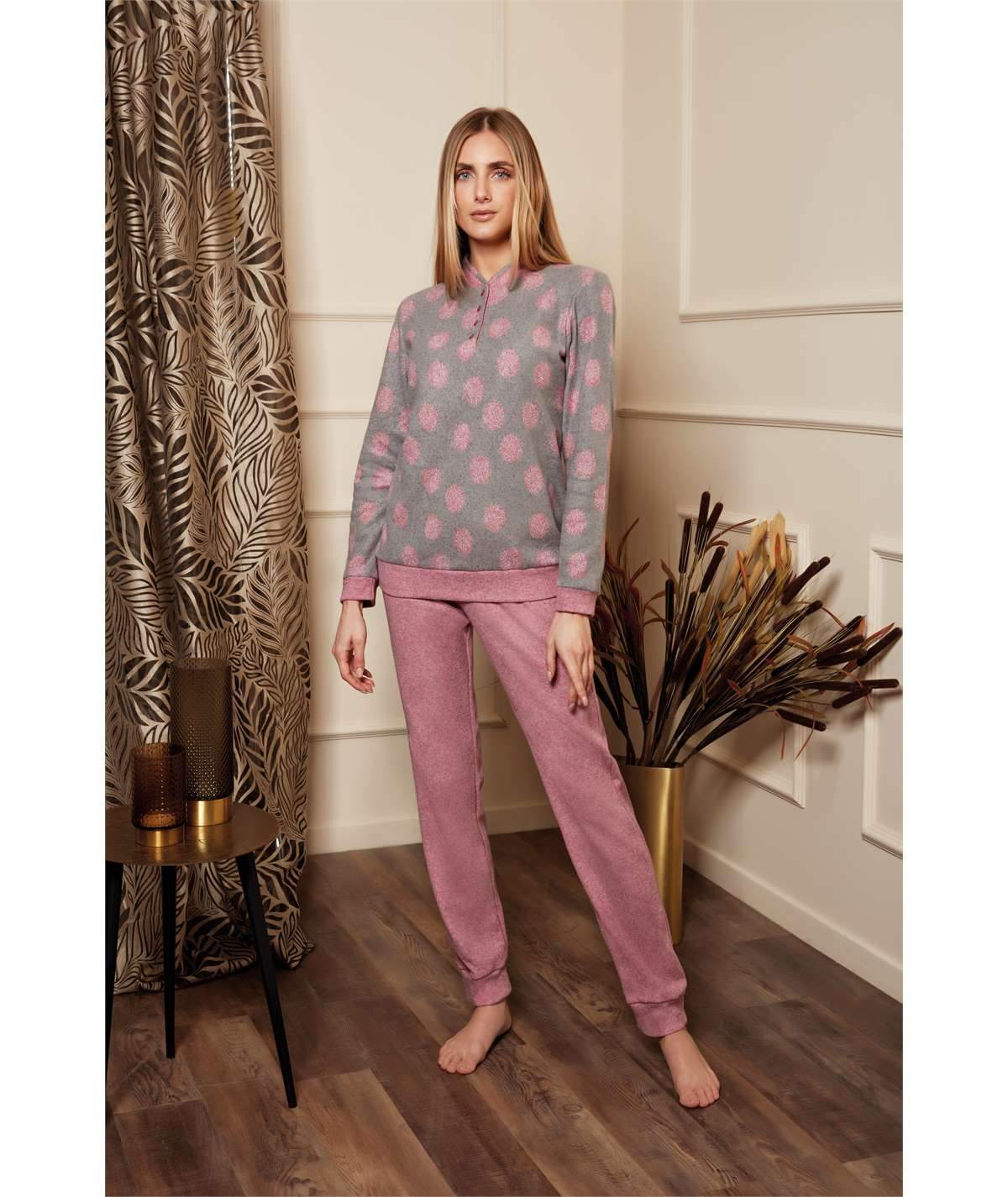 Q.bò 1703-JN - Pigiama girocollo serafino in caldo tessuto Jacquard. Colore: NON DISPONIBILE