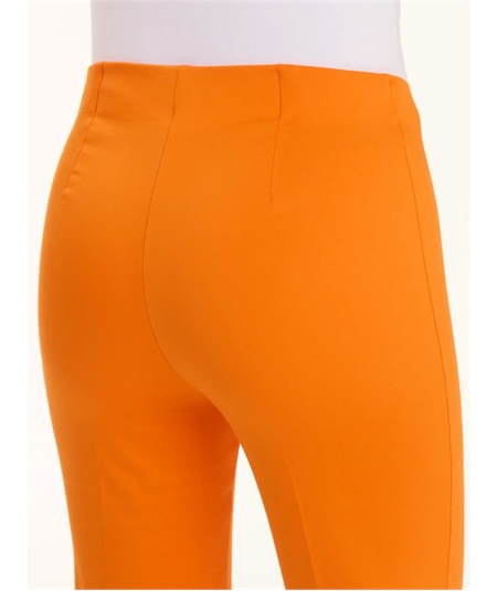 Ragno D926PY - Pantalone donna Capri in raso di cotone satin elasticizzato - Colore: Persimmon Orange A02 Ragno D926PY - Pantalone donna Capri in raso di cotone satin elasticizzato - Colore: Persimmon Orange A02