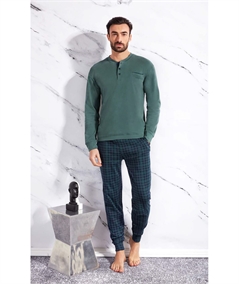 Q.bò 46374-VE Pigiama girocollo serafino in puro cotone interlock. Colore: Verde