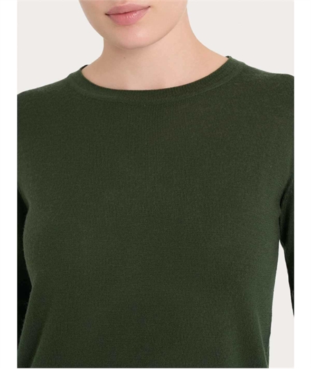 Ragno DN93M9 - Maglia girocollo in pura lana merino finezza 12. Colore: kombu Green 951 Ragno DN93M9 - Maglia girocollo in pura lana merino finezza 12. Colore: kombu Green 951