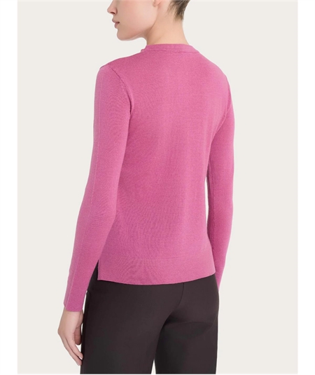Ragno DN93M9 - Maglia girocollo in pura lana merino finezza 12. Colore: Red Violet A85 Ragno DN93M9 - Maglia girocollo in pura lana merino finezza 12. Colore: Red Violet A85