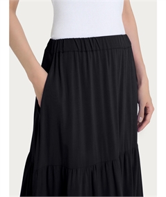 Ragno DP34UG - Gonnellone lungo a balze in mussola di Viscosa. Colore: Nero 020