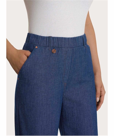 agno DN18P4 - Pantalone Jeans cropped ampio con tasche. Colore Jeans 007