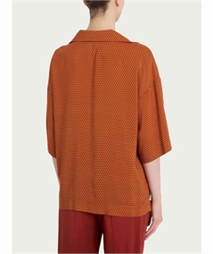 Ragno DQ23SF -  Blusa con colletto manica 3/4 in Ecoseta. Colore: Fantasia Sphagnum A39F