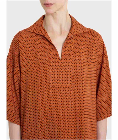 Ragno DQ23SF -  Blusa con colletto manica 3/4 in Ecoseta. Colore: Fantasia Sphagnum A39F