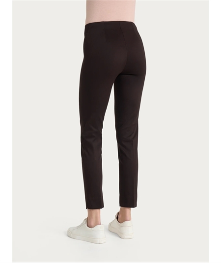 Ragno D926PY - Pantalone donna Capri in raso di cotone satin elasticizzato - Colore: Chocolate A75 Ragno D926PY - Pantalone donna Capri in raso di cotone satin elasticizzato - Colore: Chocolate A75