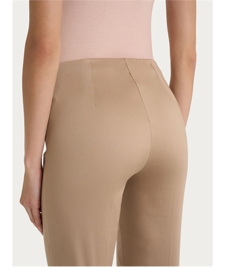 Ragno D926PY - Pantalone donna Capri in raso di cotone satin elasticizzato - Colore: Warm Taupe B29 Ragno D926PY - Pantalone donna Capri in raso di cotone satin elasticizzato - Colore: Warm Taupe B29