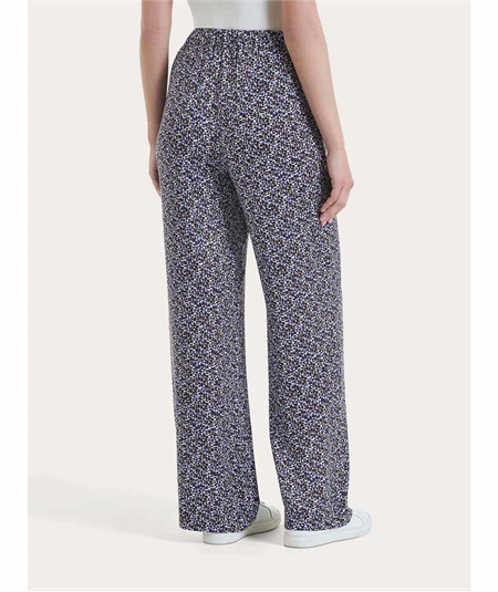 Rgno DQ25PE - Pantalone ampio con tasche con geometric pattern in Ecoseta. Colore Fant. Thistle B14F Rgno DQ25PE - Pantalone ampio con tasche con geometric pattern in Ecoseta. Colore Fant. Thistle B14F