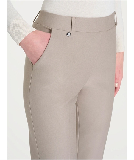 Ragno DB24PP - Pantalone donna a gamba diritta con tasche in viscosa elasticizzata. Colore: String C13