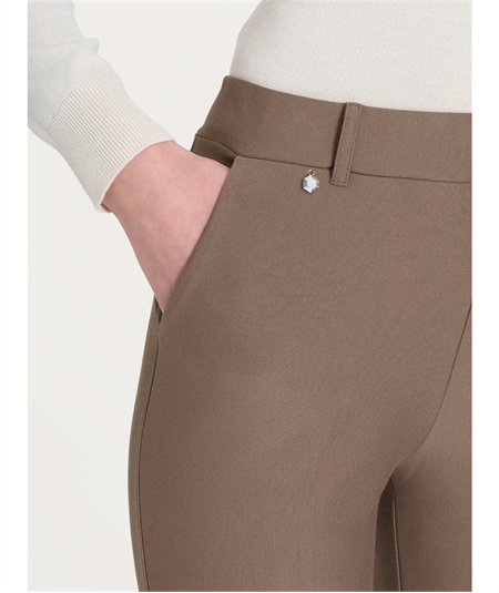 Ragno DB24PP - Pantalone donna a gamba diritta con tasche in viscosa elasticizzata. Colore: Pine Bark 950