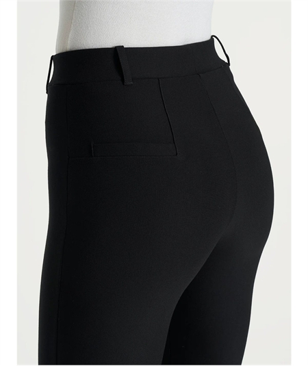 Ragno Art D091PW Pantalone straight fit in tessuto compact di Viscosa con risvolto alla caviglia. Colore Nero 020