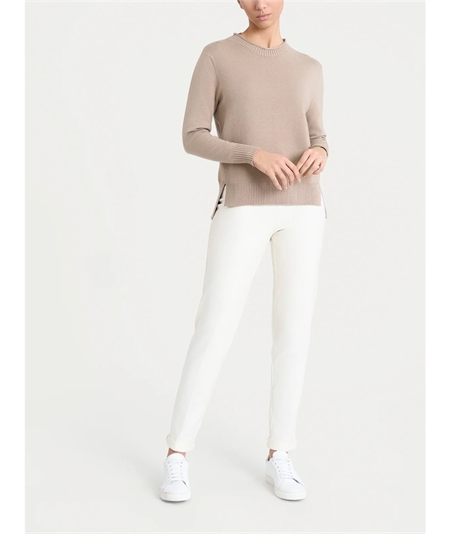 Ragno DN53M9 - Maglia collo cratere in tessuto Super-Soft misto Viscosa. Colore: -100 Ragno DN53M9 - Maglia collo cratere in tessuto Super-Soft misto Viscosa. Colore: -100