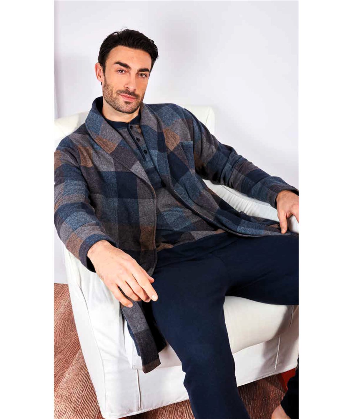 Q.bò QPA 002-BL Giacca da camera sciallata in caldo tessuto Punto Milano. Colore: Fantasia Bleu