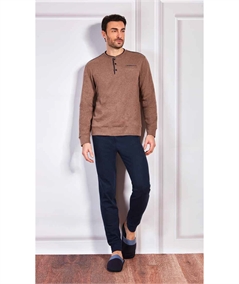 Q.bò QPA009MS - Pigiama girocollo serafino in caldo e soffice tessuto Jacquard. Colore: DISPONIBILE NEL COLORE MUSCHIO (Verde)