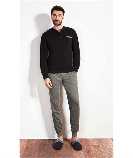 Q.bò  QPA146NE -Pigiama Scollo V Serafino in caldo cotone Interlok. Colore: Nero