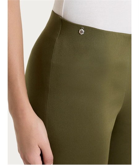 Ragno D926PY - Pantalone donna Capri in raso di cotone satin elasticizzato - Colore: Dark Olive B09