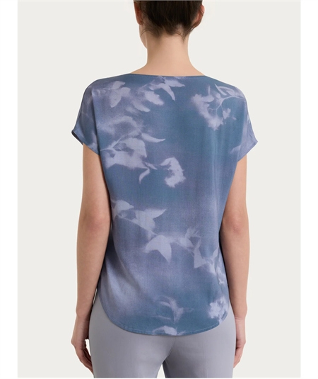 Ragno DS85S7 - Blusa girocollo con manica corta a fantasia in EcoSeta. Colore: Fant. Gray Dawn C75F