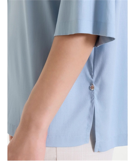 Ragno DS26SC -Camicia manica ampia 3/4 chiusura frontale con bottoncini in Voile Stretch. Colore: Dusty Blue C87