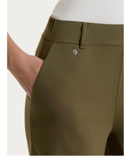 Ragno DP23P4 - Pantalone ampio con tasche in tessuto Super Fresh. Colore: Dark Olive B09