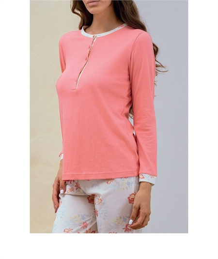 Q.bò QPA800-CO Pigiama girocollo serafino manica lunga in Cotone e Modal. Colore: Fantasia Corallo