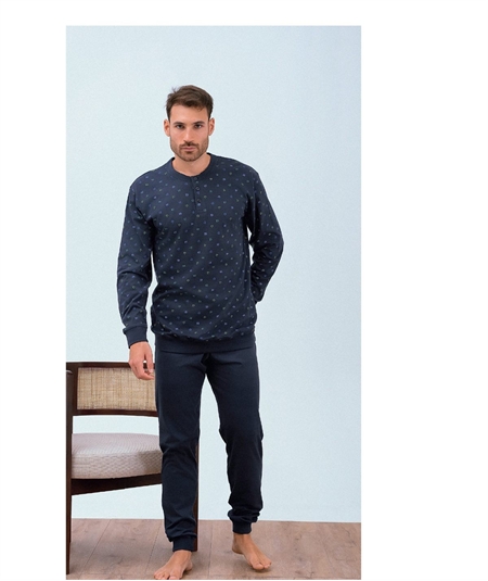 Q.bò QPA400-BL Pigiama Uomo 100% Puro Cotone – Modello Girocollo Serafino a Manica Lunga. Colore: Blu