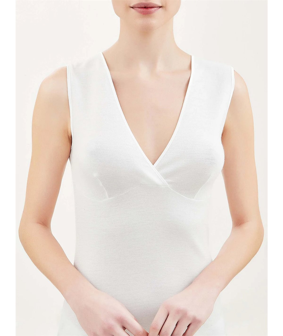 Ragno Art. 072454 - Canotta intima donna spalla larga con forma del seno in lana merino e cotone. Colore: Bianco 002