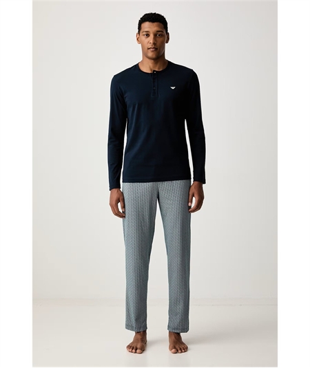 Pigiama Uomo Lungo serafino in 100% Cotone Emporio Armani. Colore: Blu