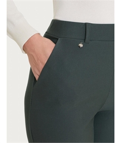 Ragno DB24PP - Pantalone donna a gamba diritta con tasche in viscosa elasticizzata. Colore: Urban Chic D82